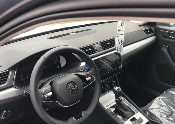 Skoda Superb cena 168050 przebieg: 5, rok produkcji 2024 z Myszków małe 29